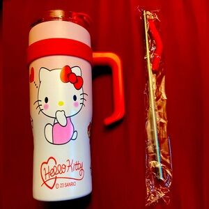 Hello kitty themed tumbler💓
